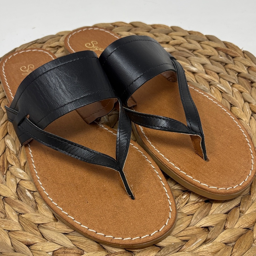 SEYCHELLES NWOT Women's Mosaic Leaather Flat Thong Sandal size 9